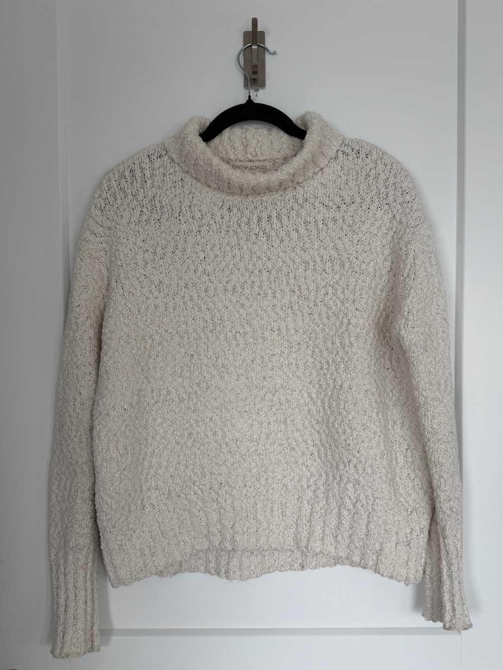 Cynthia Rowley Cream Turtle Neck Textured Sweater size Medium